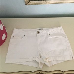 Stretch White Shorts